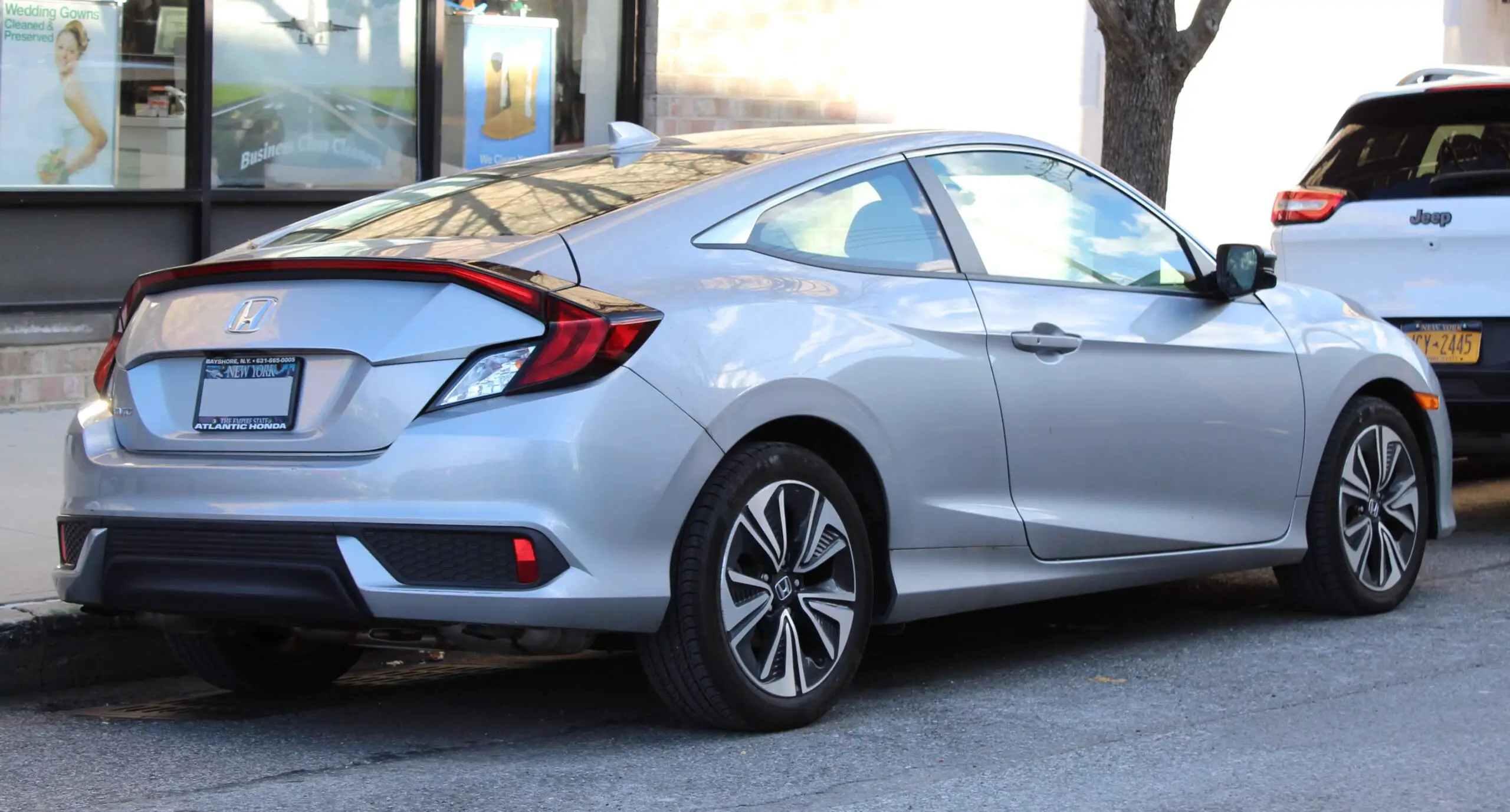 2017-honda-civic-gas-tank-size-specs-features-fuel-capacity