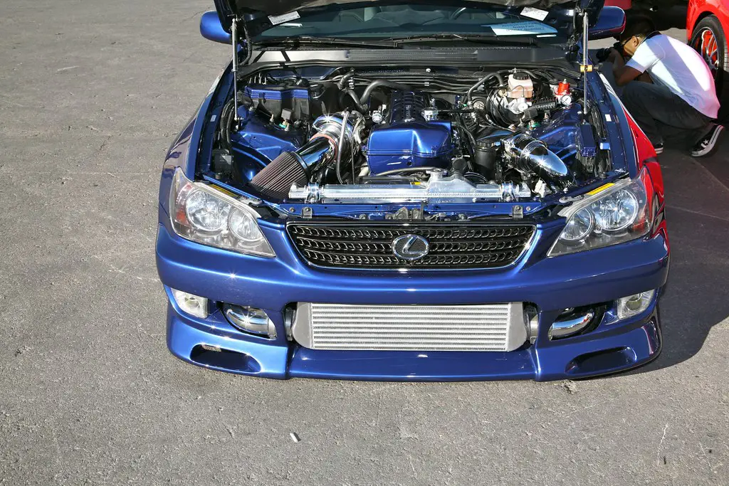 2004 IS 300 Engine